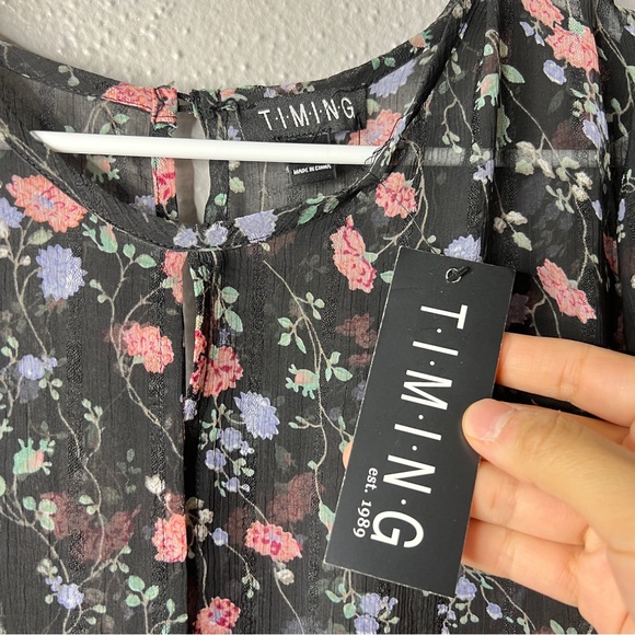 NWT/T.I.M.I.N.G floral sheer blouse/large - Picture 7 of 10